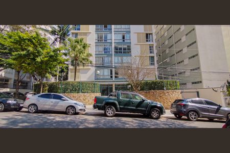 Apartamento à venda com 145m², 3 quartos e 2 vagas Apartamento à venda com 145m², 3 quartos e 2 vagasFachada