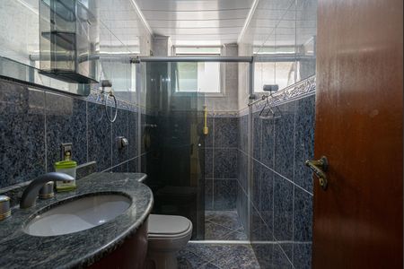 Apartamento à venda com 145m², 3 quartos e 2 vagas Apartamento à venda com 145m², 3 quartos e 2 vagasBanheiro 2