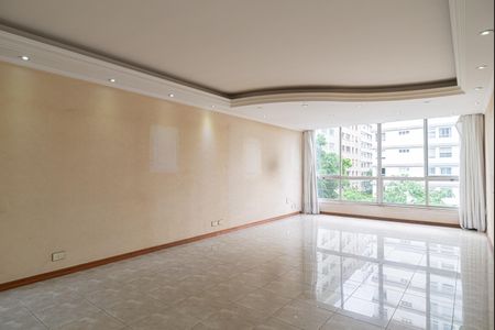 Apartamento à venda com 145m², 3 quartos e 2 vagas Apartamento à venda com 145m², 3 quartos e 2 vagasSala