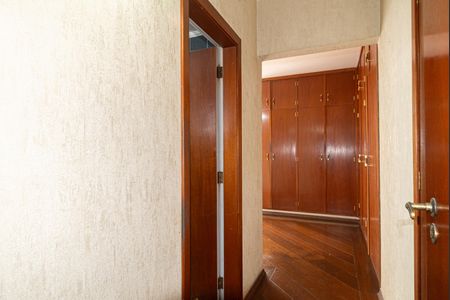 Apartamento à venda com 145m², 3 quartos e 2 vagas Apartamento à venda com 145m², 3 quartos e 2 vagasSuíte