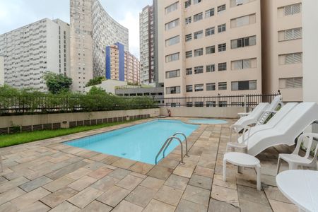 Apartamento à venda com 60m², 2 quartos e 1 vaga Apartamento à venda com 60m², 2 quartos e 1 vagaÁrea comum - Piscina