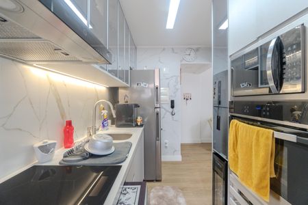 Apartamento à venda com 60m², 2 quartos e 1 vaga Apartamento à venda com 60m², 2 quartos e 1 vagaCozinha e Área de Serviço