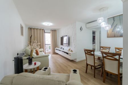 Apartamento à venda com 60m², 2 quartos e 1 vaga Apartamento à venda com 60m², 2 quartos e 1 vagaSala