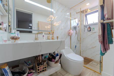 Apartamento à venda com 60m², 2 quartos e 1 vaga Apartamento à venda com 60m², 2 quartos e 1 vagaBanheiro da Suíte 1