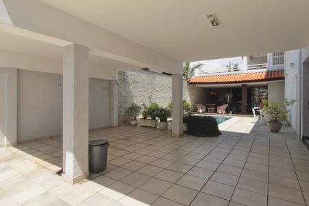 Casa à venda com 415m², 5 quartos e 4 vagasGaragem