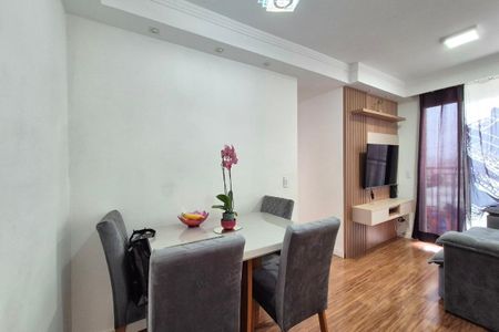 Apartamento à venda com 70m², 3 quartos e 2 vagas Apartamento à venda com 70m², 3 quartos e 2 vagasSala de Jantar