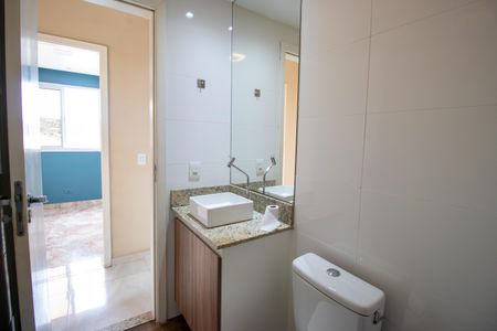 Apartamento para alugar com 64m², 3 quartos e 1 vagaBanheiro