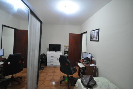Casa à venda com 110m², 2 quartos e 1 vagaQuarto 2