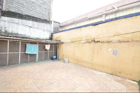 Casa à venda com 110m², 2 quartos e 1 vagaQuintal