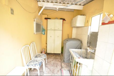 Casa à venda com 110m², 2 quartos e 1 vagaÁrea de Serviço