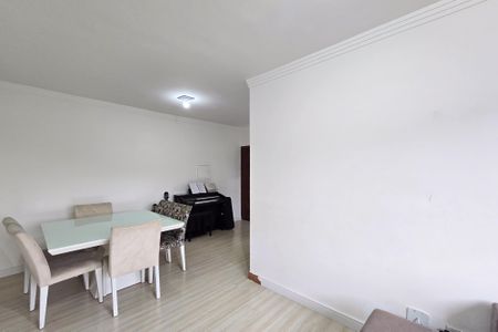 Apartamento à venda com 67m², 2 quartos e 1 vagaSala