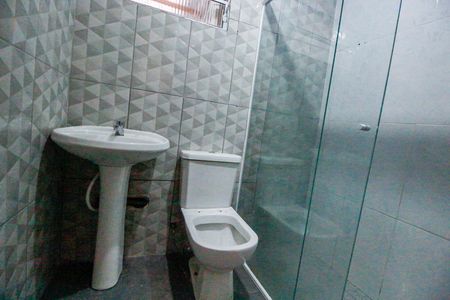 Banheiro de casa para alugar com 1 quarto, 66m² em Jardim Record, Taboão da Serra