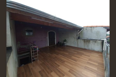 Casa à venda com 156m², 3 quartos e 2 vagasOutros