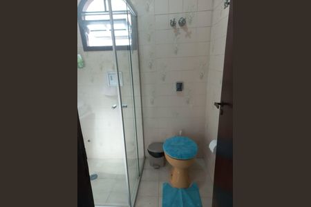 Casa à venda com 156m², 3 quartos e 2 vagasBanheiro