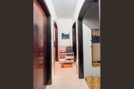 Casa à venda com 418m², 5 quartos e 3 vagasCorredor