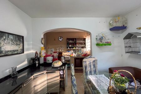 Casa à venda com 418m², 5 quartos e 3 vagasSala 