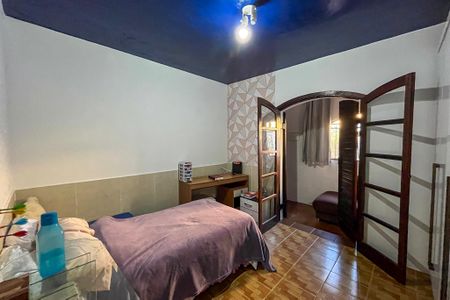 Casa à venda com 418m², 5 quartos e 3 vagasQuarto 2