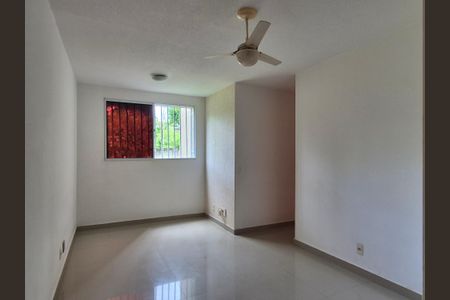 Sala  de apartamento à venda com 3 quartos, 53m² em Vargem Pequena, Rio de Janeiro
