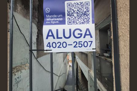 Casa para alugar com 75m², 2 quartos e sem vagaFachada