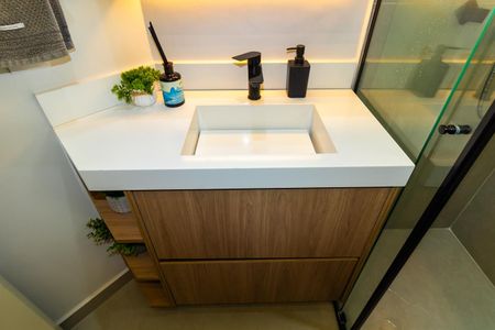 Apartamento para alugar com 55m², 2 quartos e 1 vaga Apartamento para alugar com 55m², 2 quartos e 1 vagaBanheiro