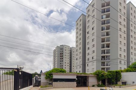 Apartamento para alugar com 55m², 2 quartos e 1 vaga Apartamento para alugar com 55m², 2 quartos e 1 vagaFachada