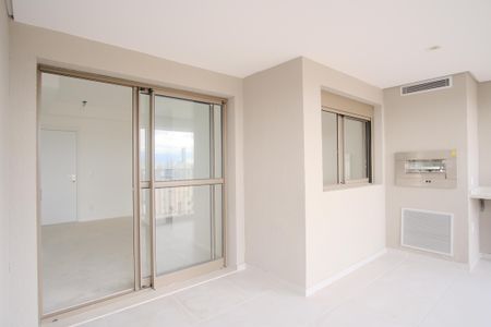 Apartamento à venda com 68m², 2 quartos e 1 vagaVaranda