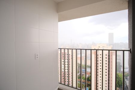 Apartamento à venda com 68m², 2 quartos e 1 vagaÁrea de Serviço