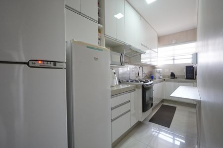 Apartamento à venda com 93m², 2 quartos e sem vagaCozinha
