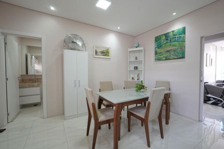 Apartamento à venda com 93m², 2 quartos e sem vagaSala de Jantar