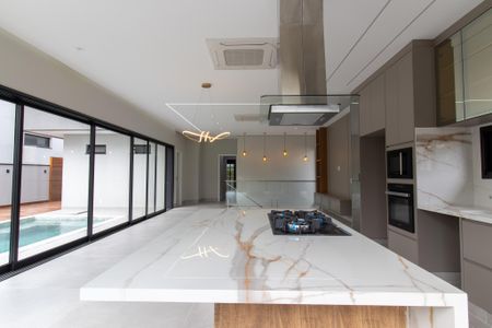 Casa de condomínio à venda com 271m², 4 quartos e 4 vagasCozinha