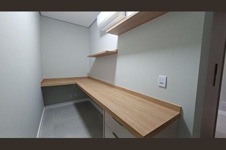 Casa de condomínio à venda com 271m², 4 quartos e 4 vagasEscritório