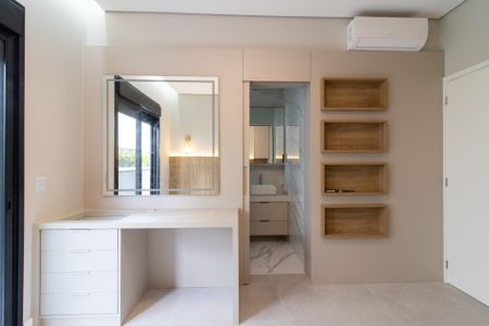 Casa de condomínio à venda com 271m², 4 quartos e 4 vagasSuite 2