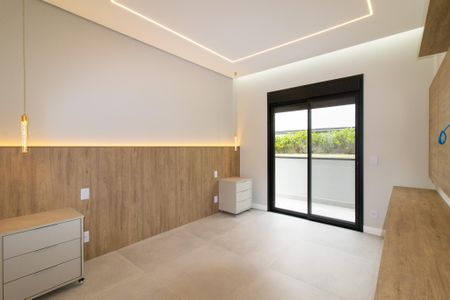 Casa de condomínio à venda com 271m², 4 quartos e 4 vagasSuite 1