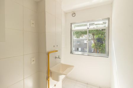 Apartamento para alugar com 50m², 2 quartos e 1 vaga Apartamento para alugar com 50m², 2 quartos e 1 vagaCozinha e Área de Serviço