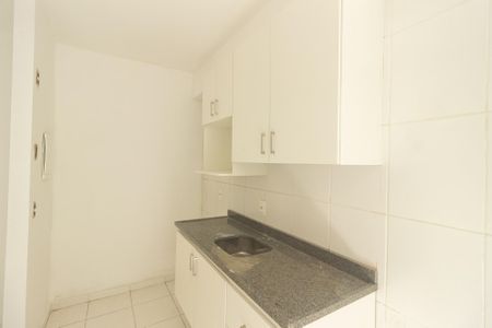 Apartamento para alugar com 50m², 2 quartos e 1 vaga Apartamento para alugar com 50m², 2 quartos e 1 vagaCozinha e Área de Serviço