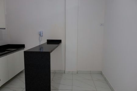 sala de apartamento para alugar com 1 quarto, 30m² em Km 18, Osasco