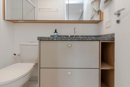 Apartamento à venda com 69m², 2 quartos e 1 vagaBanheiro da Suíte