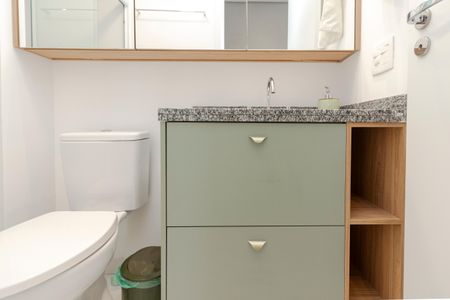 Apartamento à venda com 69m², 2 quartos e 1 vagaBanheiro Social