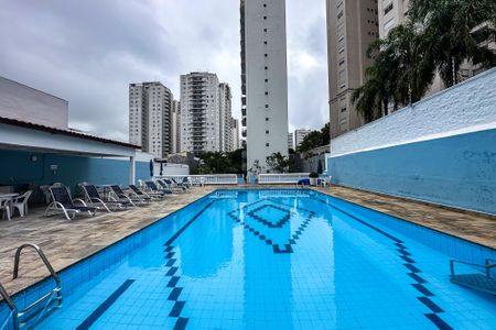 Apartamento à venda com 84m², 2 quartos e 1 vaga Apartamento à venda com 84m², 2 quartos e 1 vagaPiscina