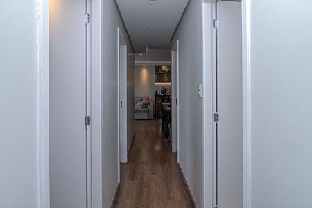Apartamento à venda com 85m², 3 quartos e 2 vagascorredor para os cômodos_2