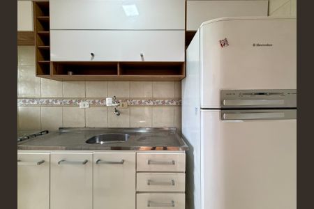 Apartamento à venda com 53m², 2 quartos e 1 vagaCozinha 