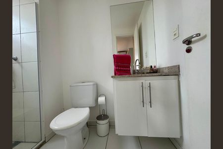 Banheiro de apartamento para alugar com 1 quarto, 37m² em Campo Belo, São Paulo