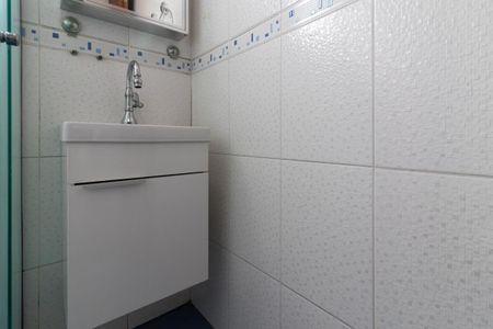 Apartamento para alugar com 55m², 2 quartos e sem vagaBanheiro