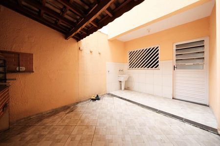 Casa à venda com 320m², 3 quartos e 2 vagasÁrea de Serviço