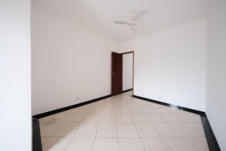 Casa à venda com 320m², 3 quartos e 2 vagasSuíte