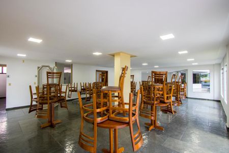 Apartamento à venda com 176m², 3 quartos e 3 vagasÁrea comum - Salão de festas