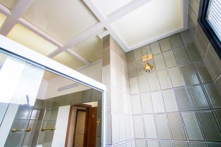 Apartamento à venda com 176m², 3 quartos e 3 vagasBanheiro social