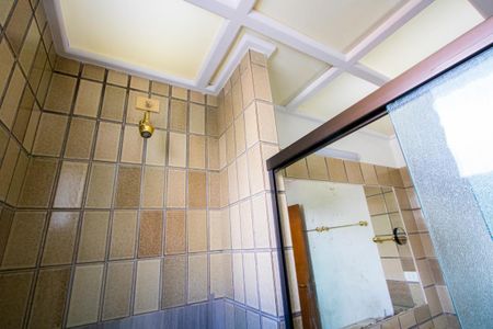 Apartamento à venda com 176m², 3 quartos e 3 vagasBanheiro do quarto 1