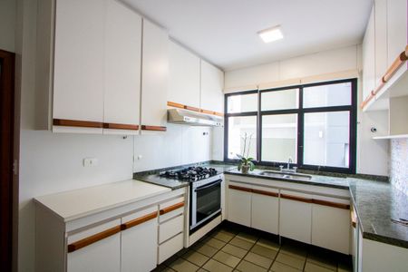 Apartamento à venda com 176m², 3 quartos e 3 vagasCozinha