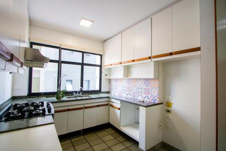 Apartamento à venda com 176m², 3 quartos e 3 vagasCozinha